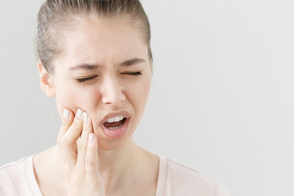 Why It Is Important To Treat A Chipped Tooth